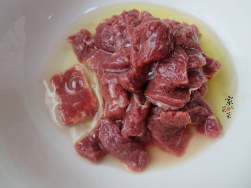 以后不管炒啥肉，別再用淀粉腌制了，牢記3點訣竅，肉片鮮嫩入味